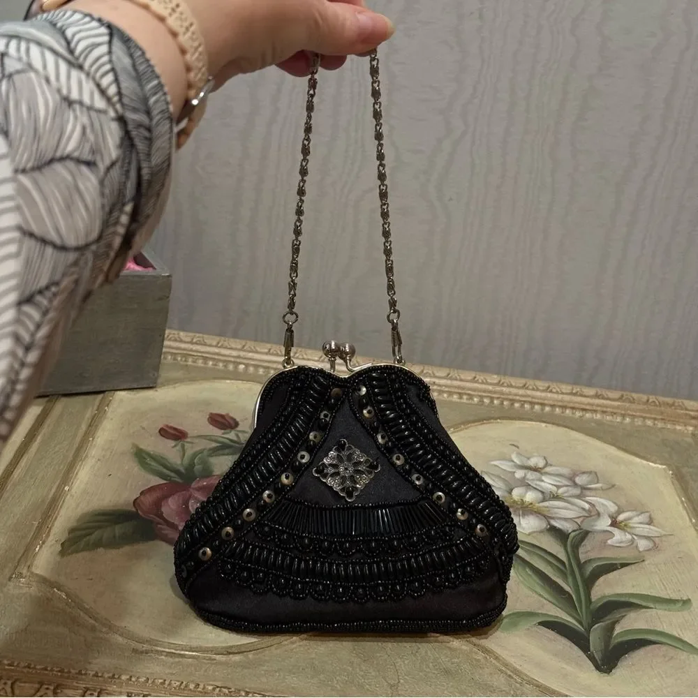 Heavily Beaded KISS Clasp Black Evening Bag Clutch Purse Wristlet Crossbody NWOT